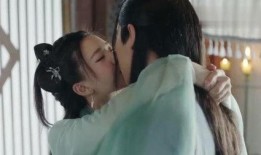 秋月1992在线观看,穿越时空的青春记忆