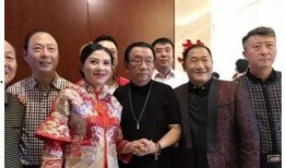 侯宝林和谢东关系爆料视频,一段跨越时代的相声传承
